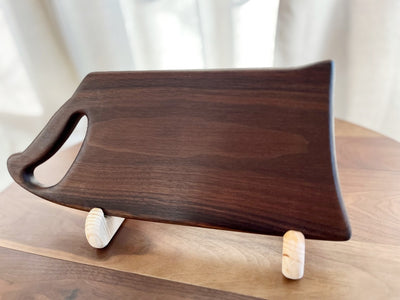Walnut Cutting Board w/ Elongated Circle Handle - Measures: 16" x 6 1/2" x 3/4"