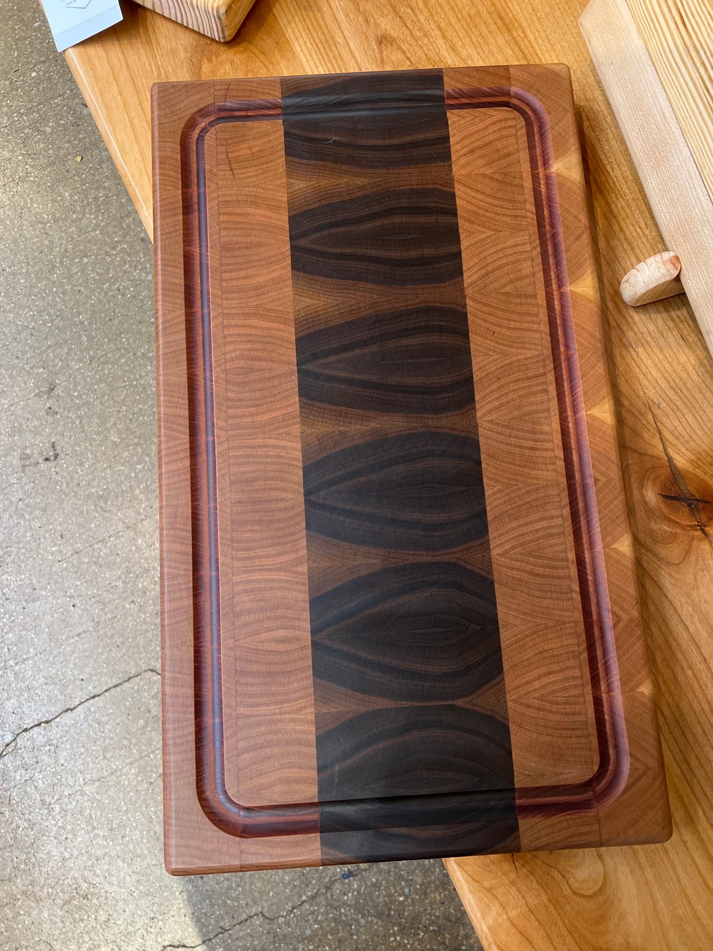 19 7/8” x 11 1/2” x 1 5/8” Walnut and Cherry Luxury End Grain Cutting Board w/ Juice Groove